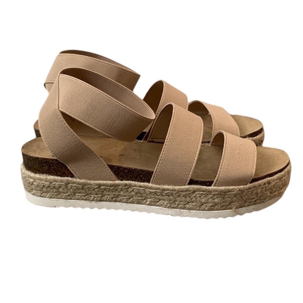 Cushionaire Mandy beige tan nude flatforms espadrilles size 9 sandals boho